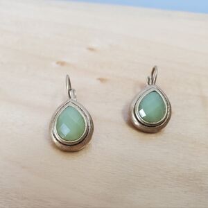 Elegant Gold and Green Teardrop Earrings